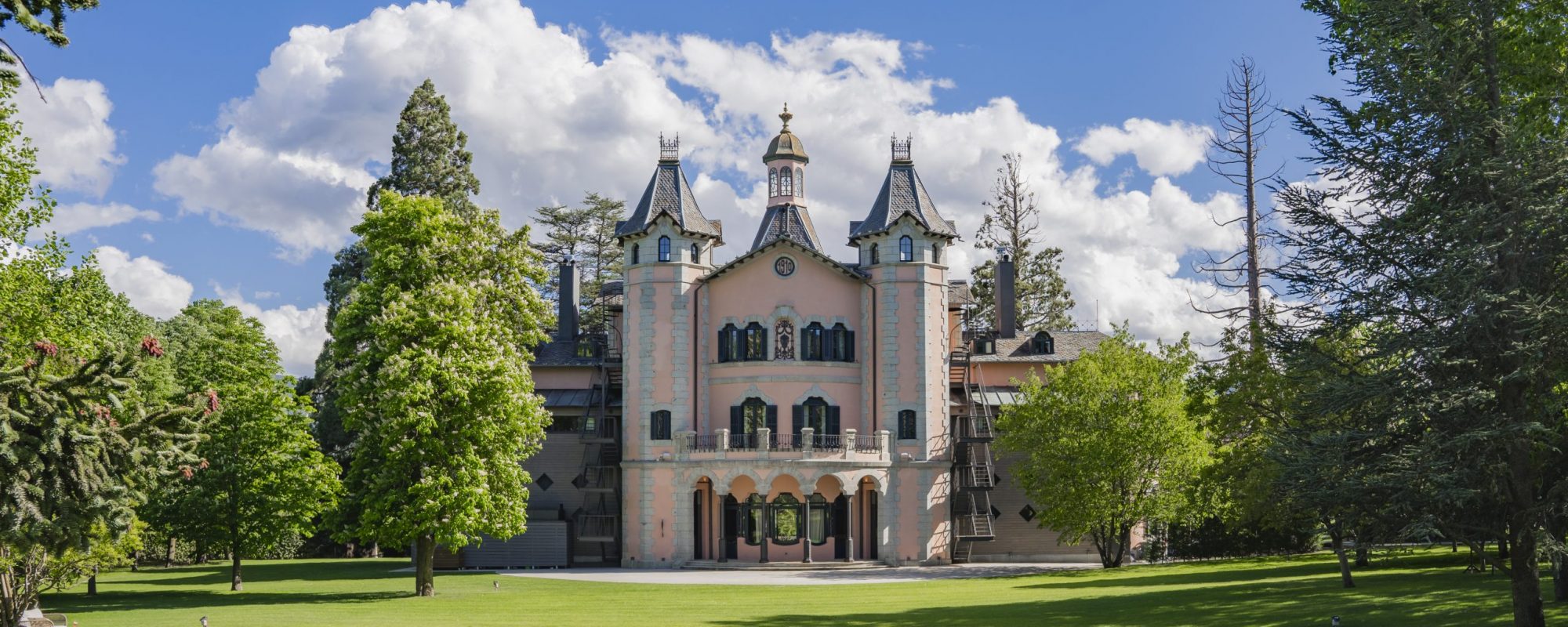 Hotel Torre del Remei 5 estrellas Gran Lujo en Bolvir, La Cerdanya fachada trasera